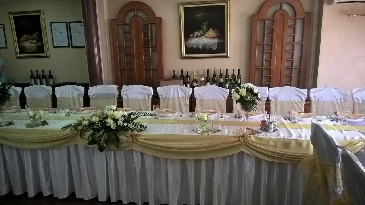Business Club Selenca Panzió Bács Kültér fotó