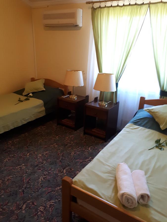 Business Club Selenca Panzió Bács Kültér fotó