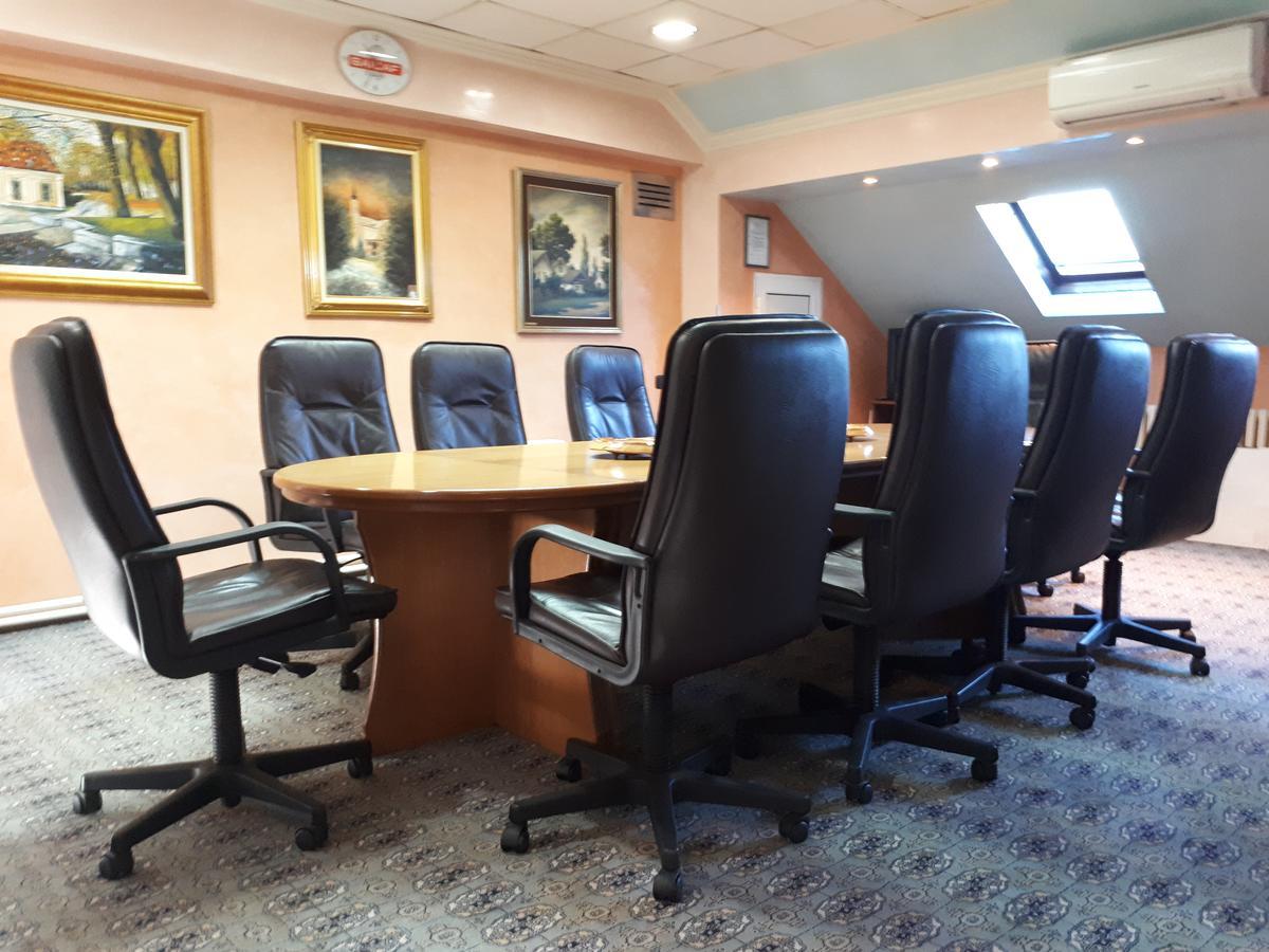 Business Club Selenca Panzió Bács Kültér fotó