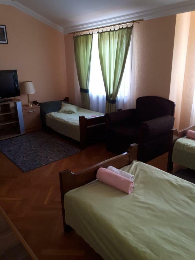Business Club Selenca Panzió Bács Kültér fotó